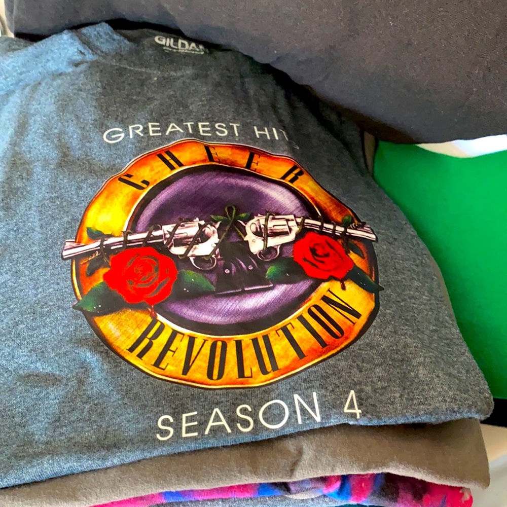 MYSTERY BOX: Graphic Tees - Picture 9 of 9